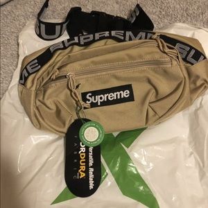 Supreme fanny pack